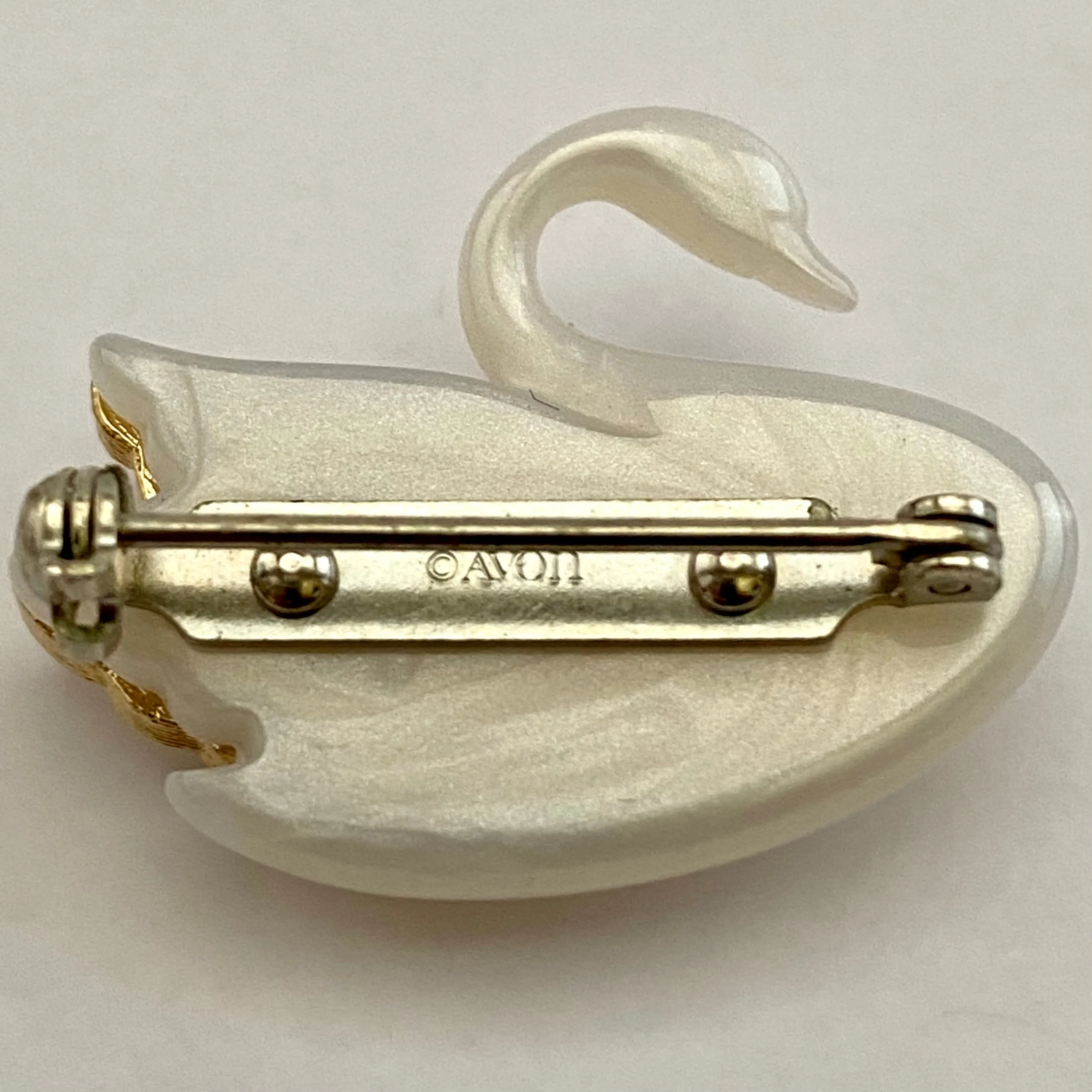 1985 Avon Graceful Swan Pin