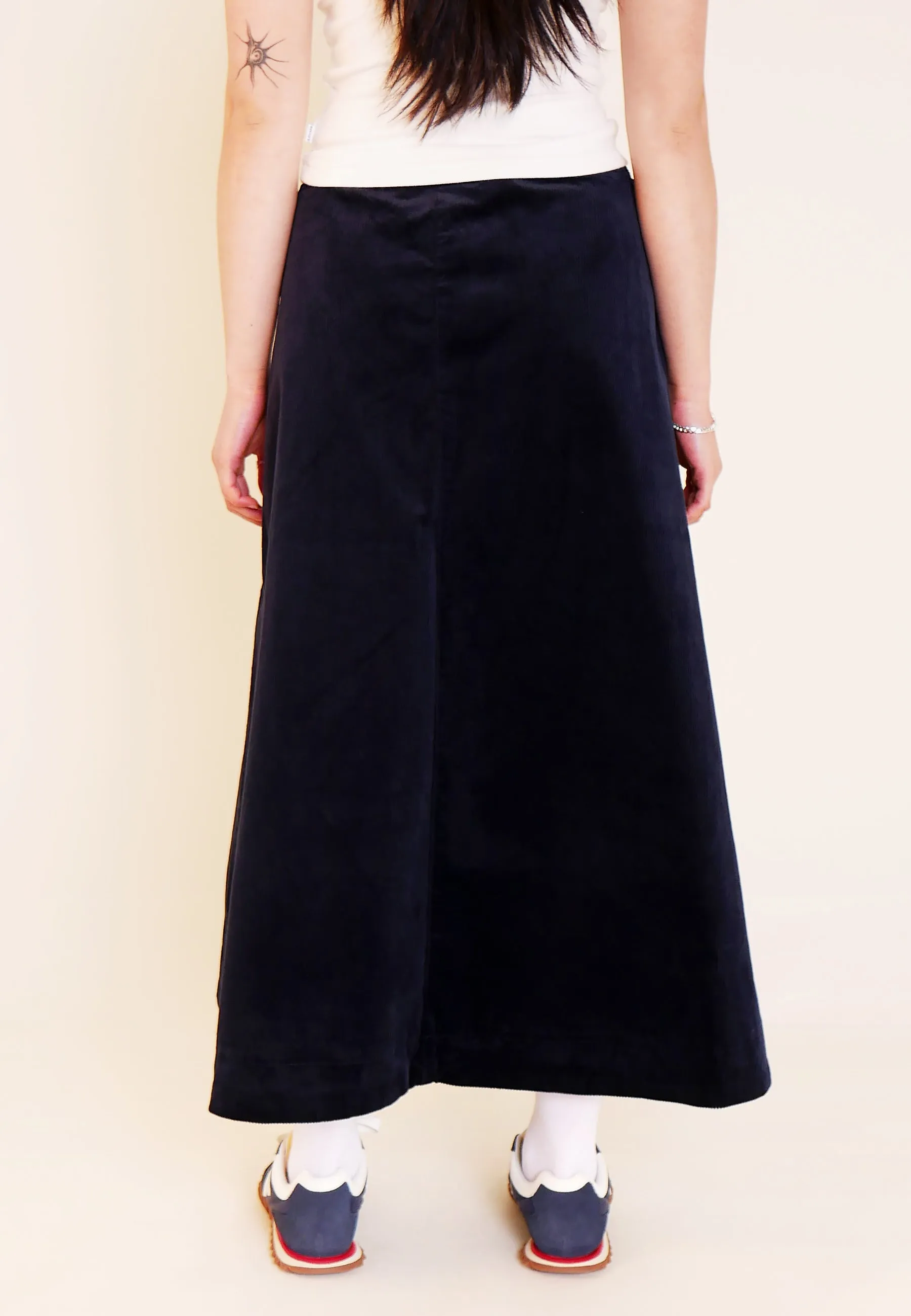 Corduroy Talecut Skirt - Dark Navy