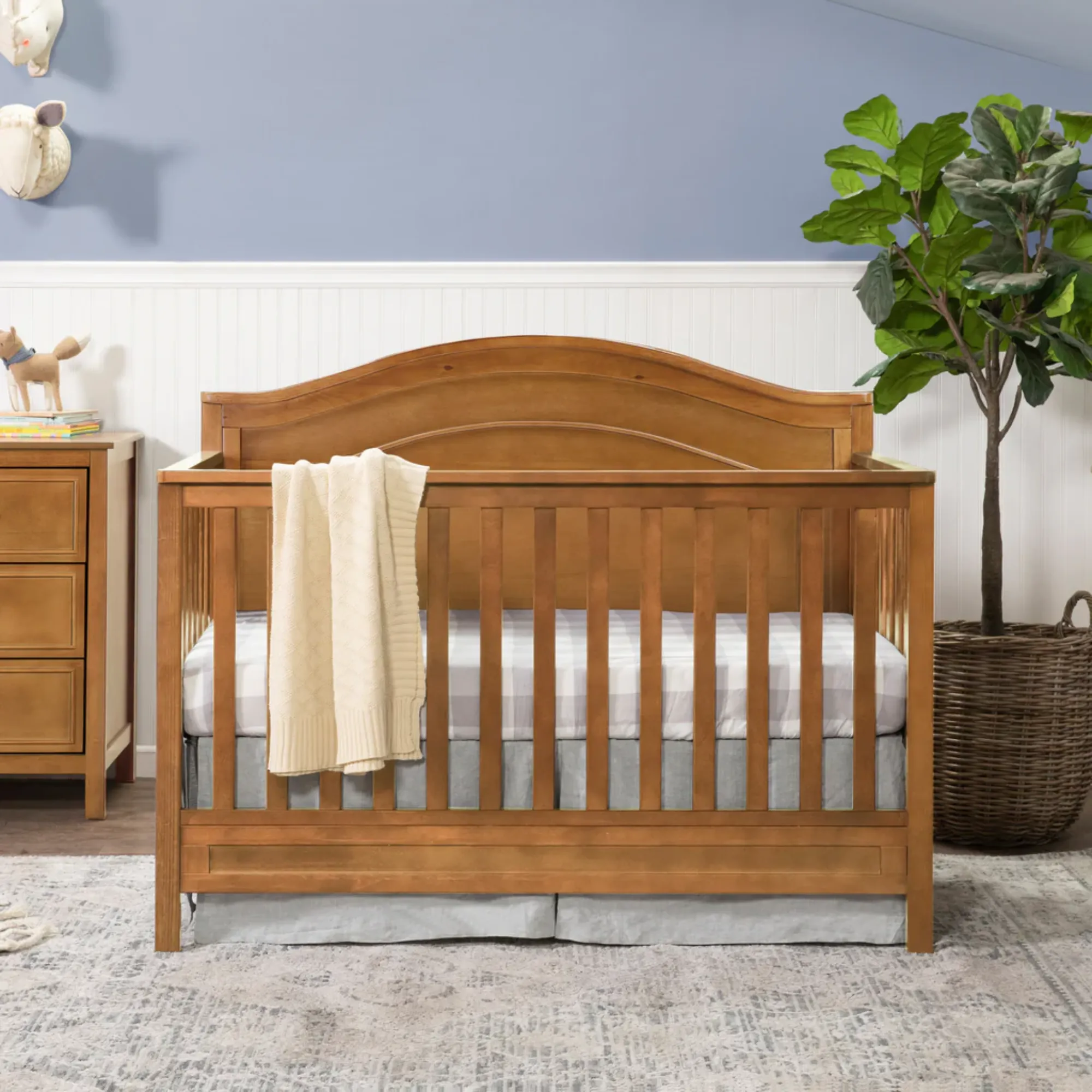 DAVINCI Charlie 4-in-1 Convertible Crib