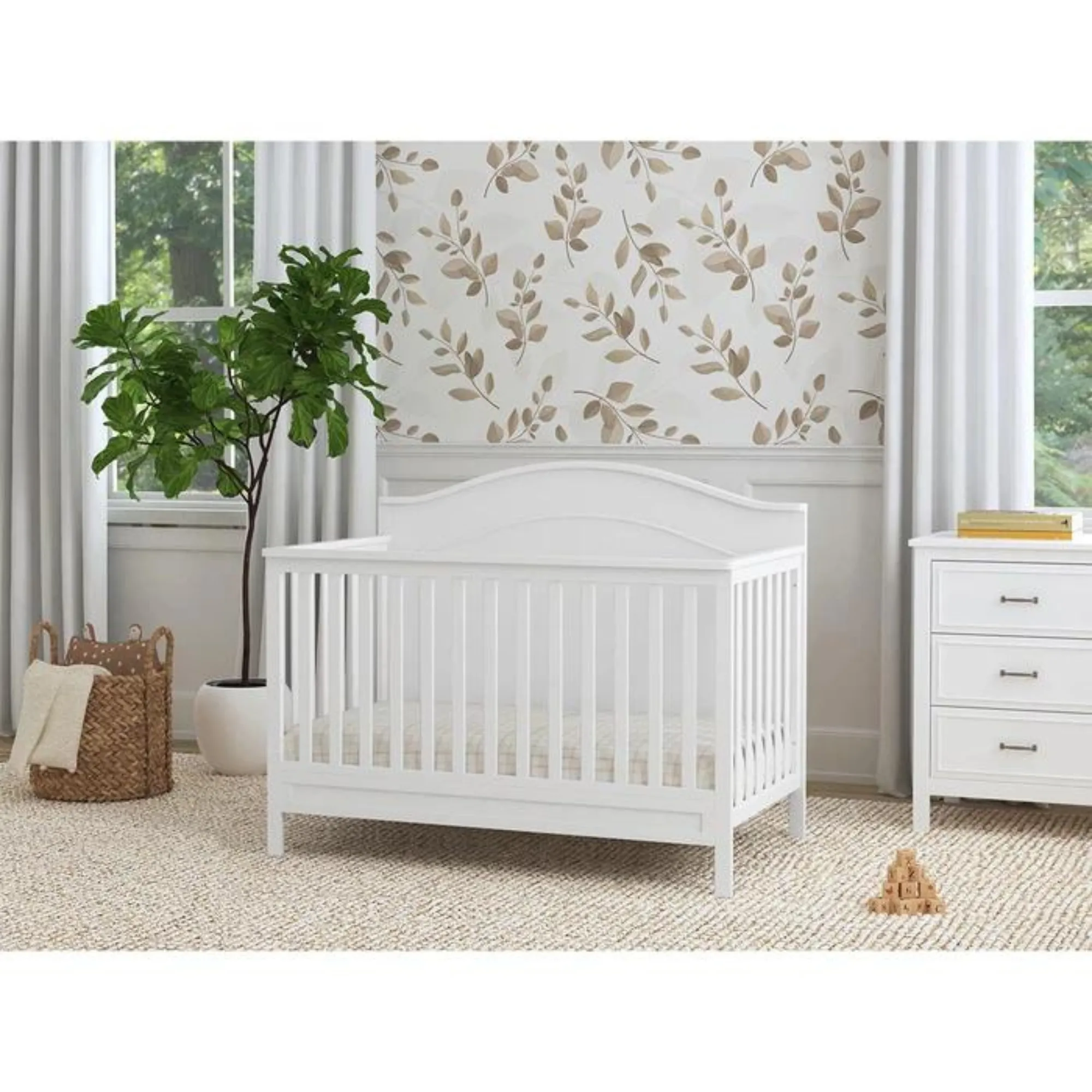 DAVINCI Charlie 4-in-1 Convertible Crib