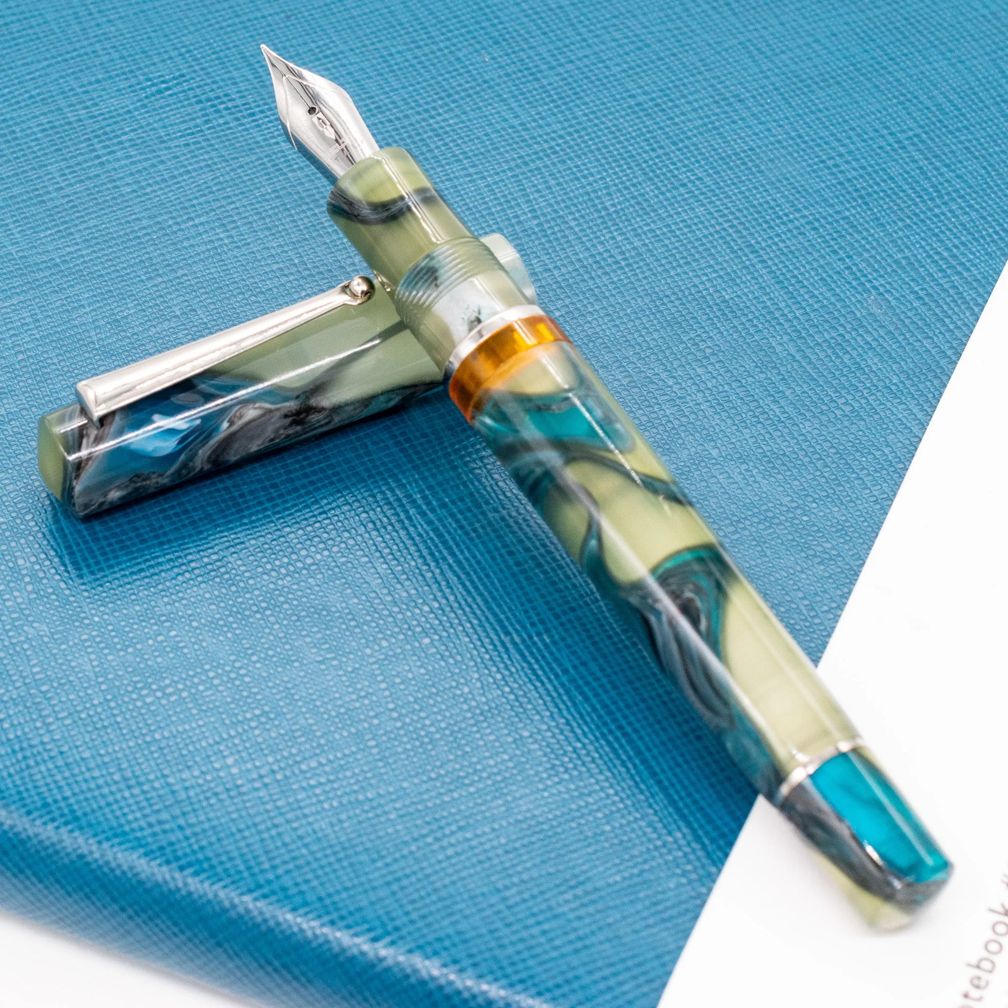 Delta Duna Fountain Pen - Horizon Yellow with Palladium Trim