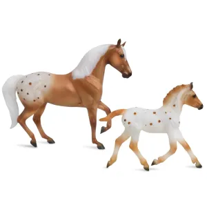 Effortless Grace Horse Foal Set