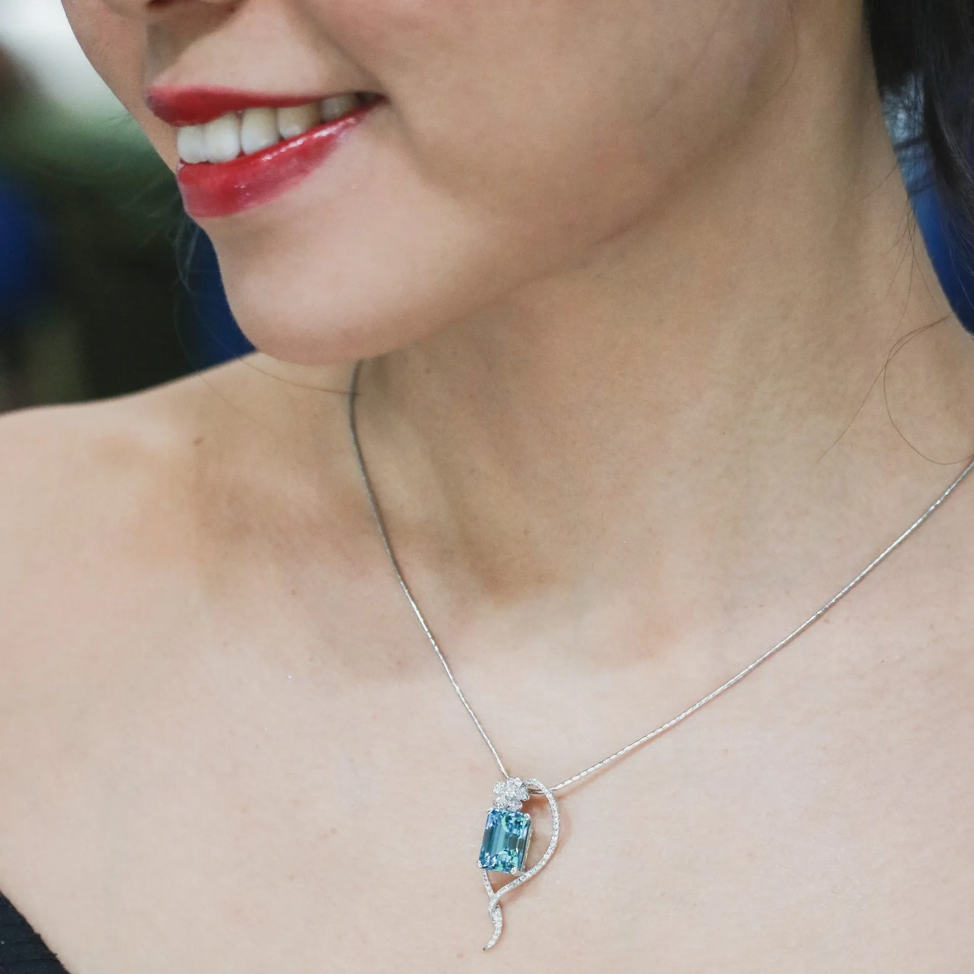 Graceful Aquamarine Diamond Pendant