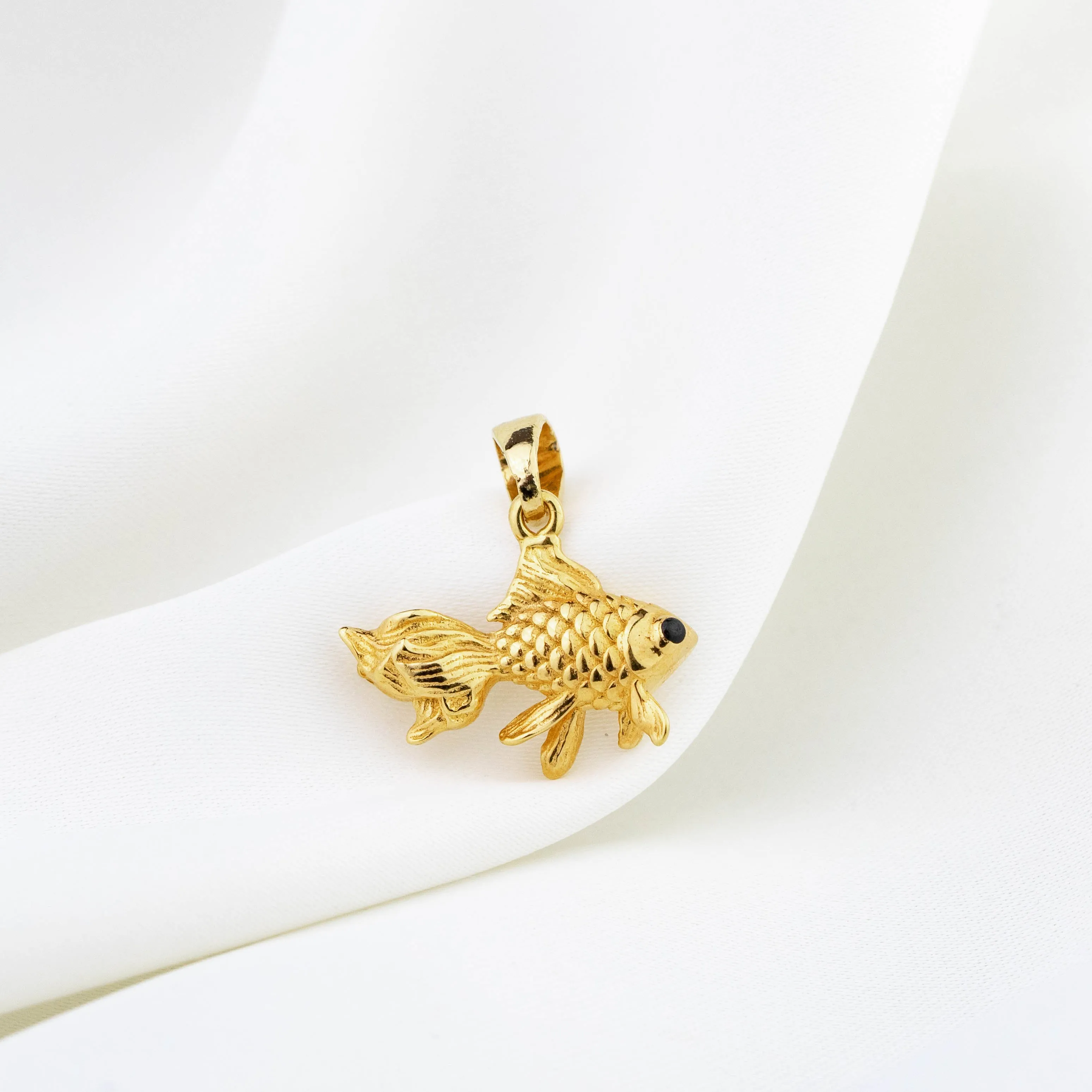 Graceful Fish Necklace