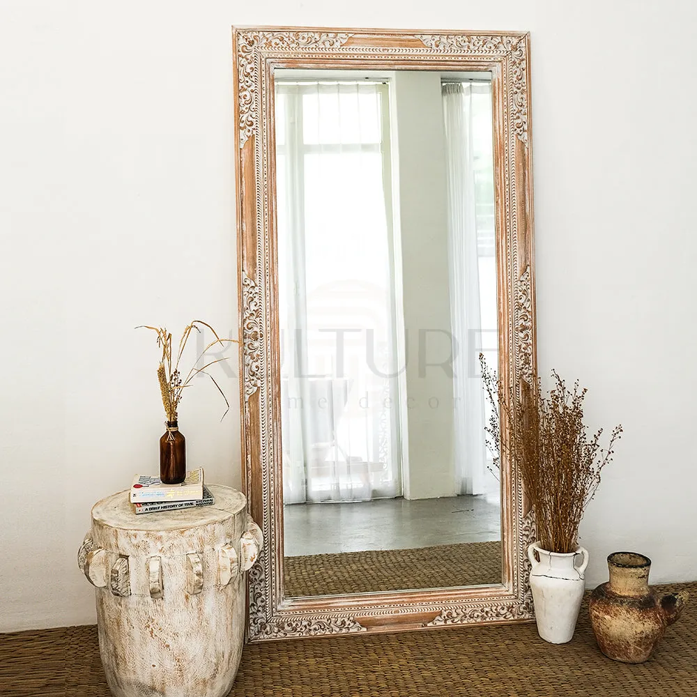 Hand Carved Mirror "Balian"