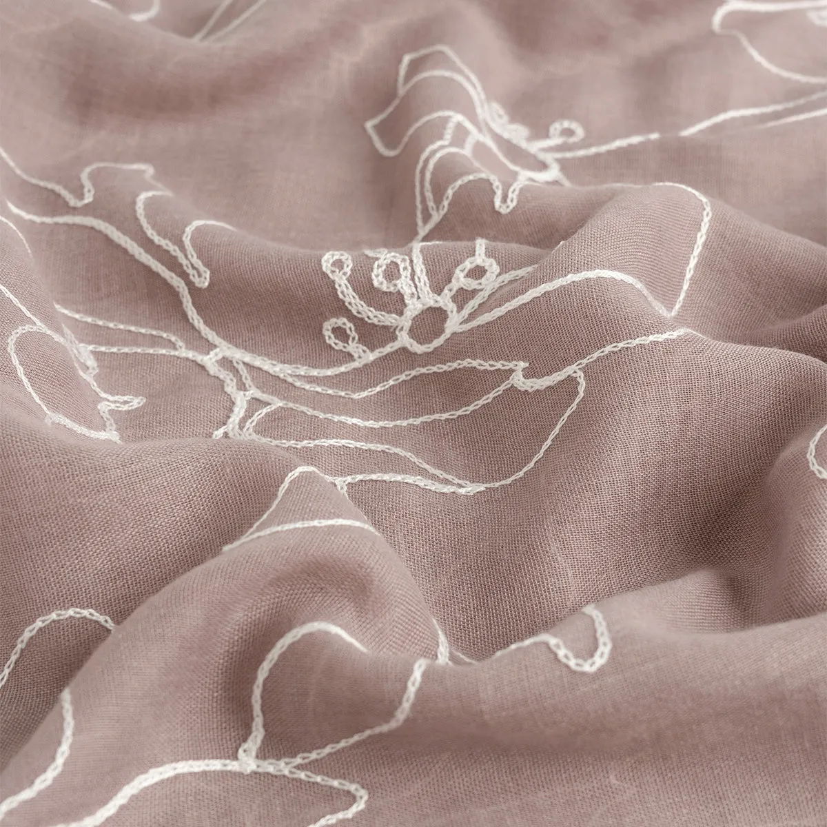 Lily Embroidered Hijab - Blush