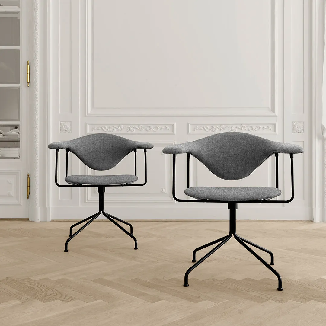 Masculo Meeting Chair - Swivel Base