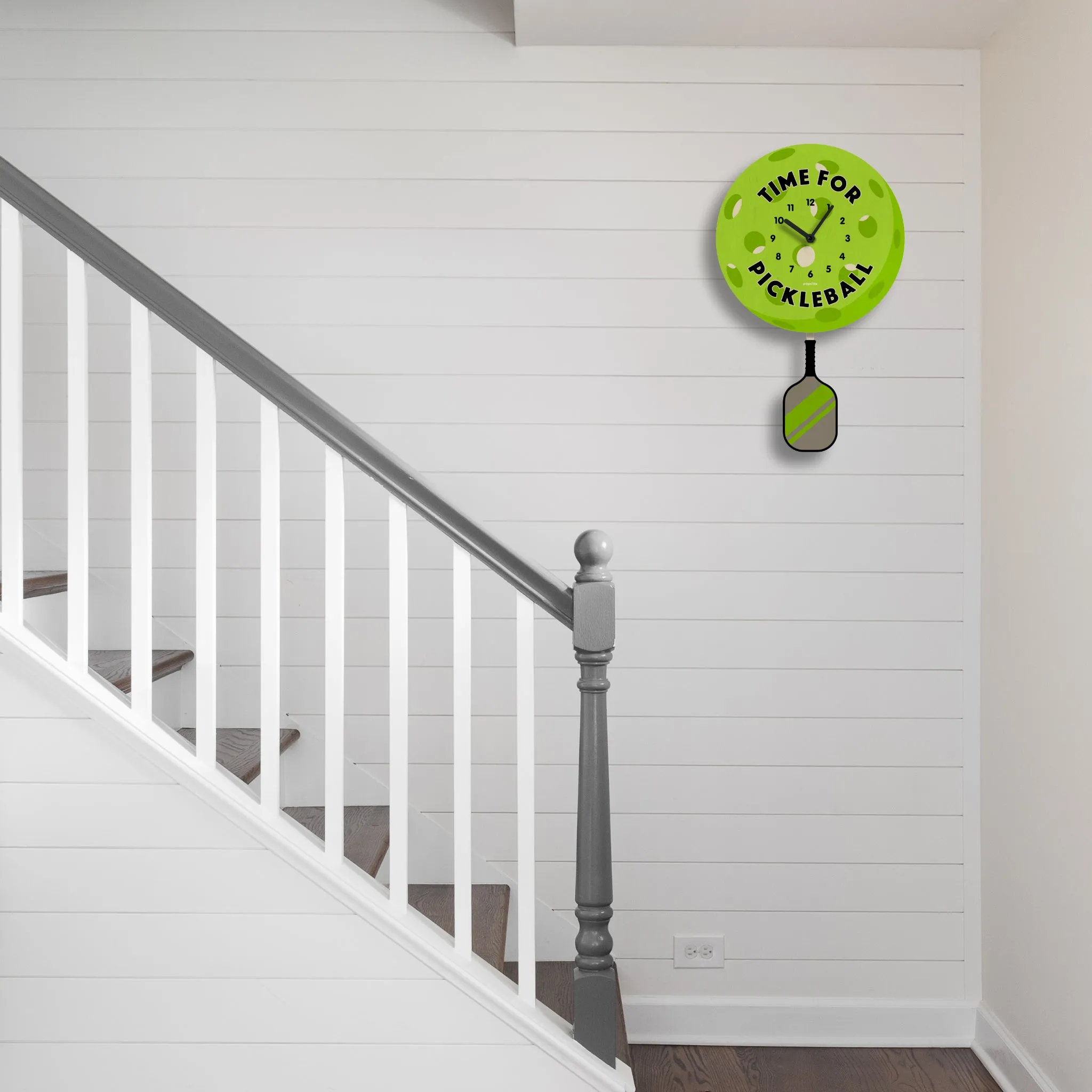 pickleball - pendulum clock