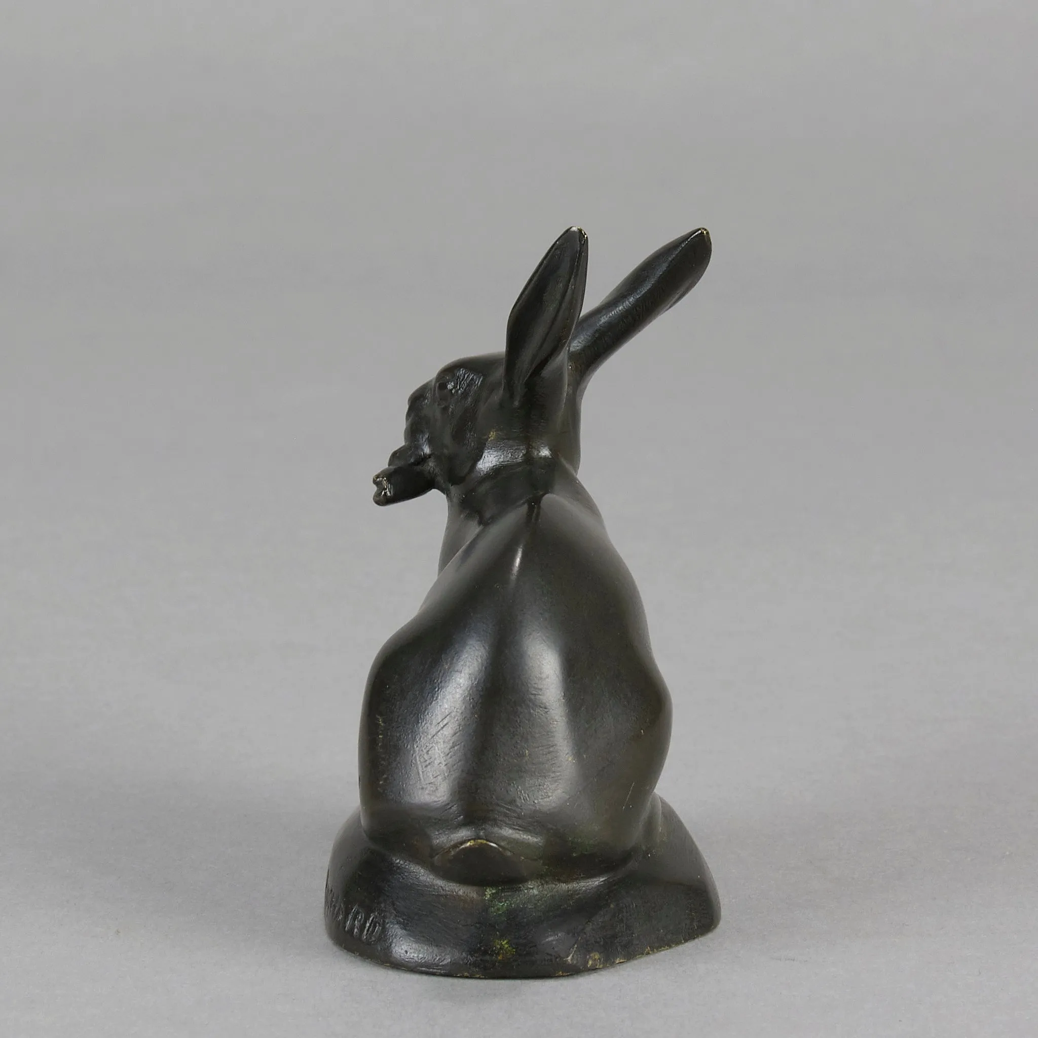 "Lapin Assis" By Irénée Rochard