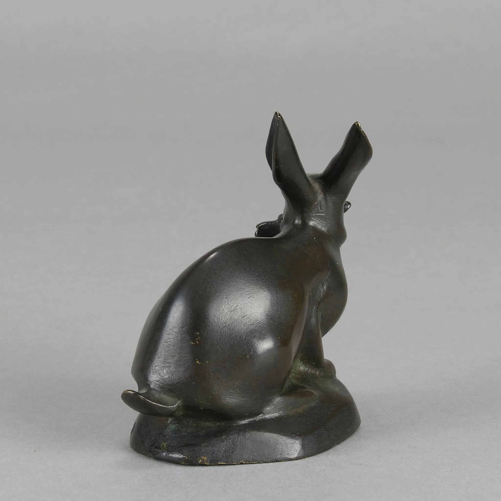 "Lapin Assis" By Irénée Rochard