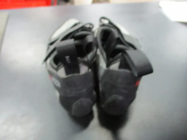 Used Mad Rock Climbing Shoes Sz 5.5