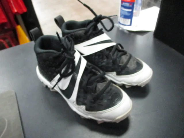 Used Nike Trout Cleats Size 2