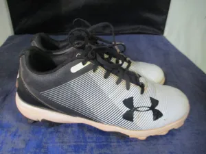 Used Under Armour Cleats Size 4.5