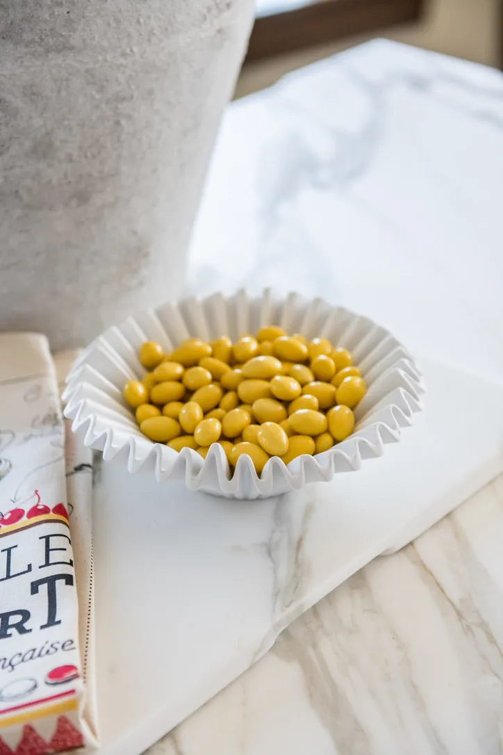 WHITE RUFFLE BOWL